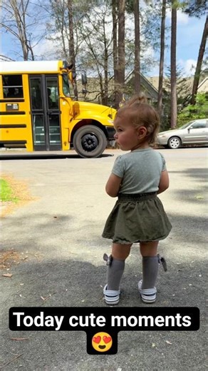 This little girl has finally been waiting for her brother's spring break.Now for a whole#shortvideo