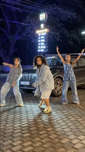 RCB dance Mix | RCB Tiger mix | Kannada dance songs | ‪@sadharnalife‬ ‪@samanvisuvarna‬ | Bengaluru