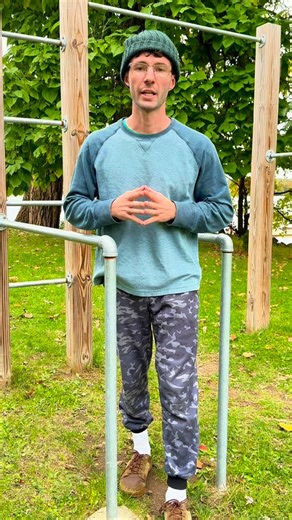 Lenny | Fitness & Mobility Coach on Instagram: "✅✅✅comment “dips”✅✅✅ For a full bodyweight dips masterclass sent straight to you! Master the BODYWEIGHT DIP the RIGHT way 💪🔥 The dip isn’t just about going up and down… it’s about control, positioning, and intent 🧠✨ Here’s how to do it properly 👇 🔹 Set your base Grab the bars, lock in a strong grip 🤝 Jump or press up to the top with arms fully extended and shoulders pushed down & back 🦾 🔹 Brace your core Squeeze your glutes 🍑 Light posteri