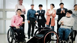 Știați că, încă din 1994, BASF a pornit în căutarea sustenabilității? De la măsurătorile pentru protecția aerului, până la misiunea noastră de astăzi, crearea chimiei pentru un viitor sustenabil. De-a lungul a peste două decenii, BASF s-a concentrat pe implementare, gestionare și transparență și astfel a transformat radical peisajul durabilității. | BASF | Facebook