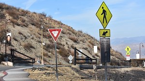 Easy Fire claims presidential banners, nearly $500,000 of damage on Reagan library land