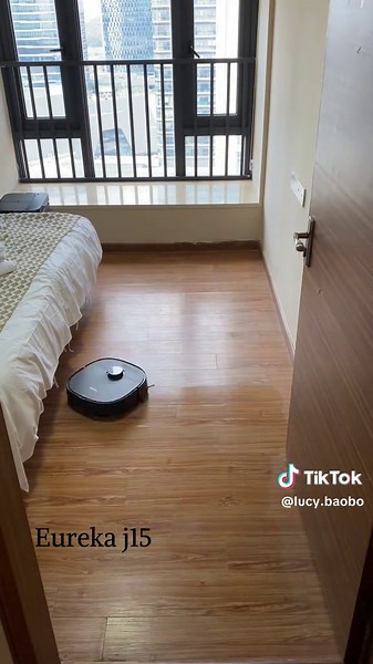 Transform Your Cleaning with the Eureka J15 Robot Vacuum