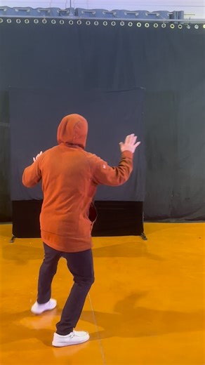 Je vous ai préparer une belle scène et un beau 💙✨SPECTACLE DE MAGIE ✨💙 Ce dimanche 26 octobre à 17h15, BERNEX, à la Maison Bernolande, dans le cadre de la Fête de la citrouille 🎃 | Pilou Germain - La page