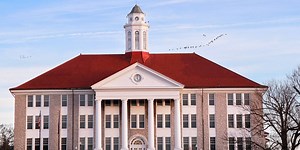 JMU opens center to support first-generation college students