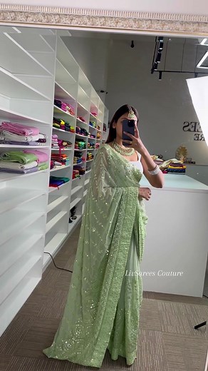 Get Your Hands on this Stunning Partywear Saree Today!