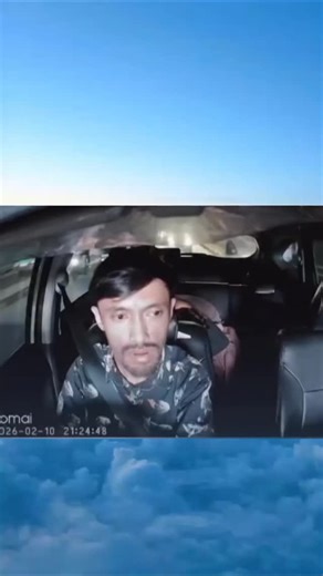 Warga tercyduk on Instagram: "Waahhh! Sepasang Sejoli Diduga Asyik Chudai di Taksi Online, Langsung Kena SP1 dari pak Driver. . 🎥 ig/azmirahmattzz"