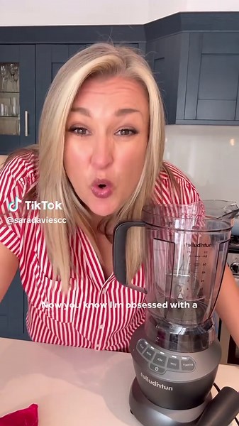 Easy Homemade Raspberry Ripple Bars Recipe