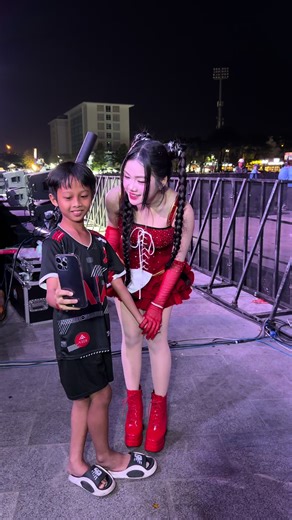 Duớng Ái Vy: Khám Phá THMT Entertainment