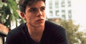 Thomaz Costa chama polícia ao entrar em briga com o pai