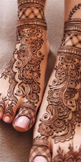 Simple foot mehndi design #mehndi #henna #hennadesign #viralvideo #subscribemychannel