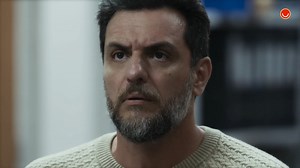 973K views · 10K reactions | Oto e Brisa se encontraram na delegacia da Helô e parece que a paixão entre os dois nunca acabou! ❤️ Gil tenta pedir demissão, não consegue e se sente ameaçado por Ari, que tenta manipulá-lo. E Helô chama Stenio e Moretti até a delegacia para apresentar as provas contra o empresário e dá ordem de prisão para ele!  Capítulo 120, 25 de fevereiro de 2023, sábado. | gshow | Facebook