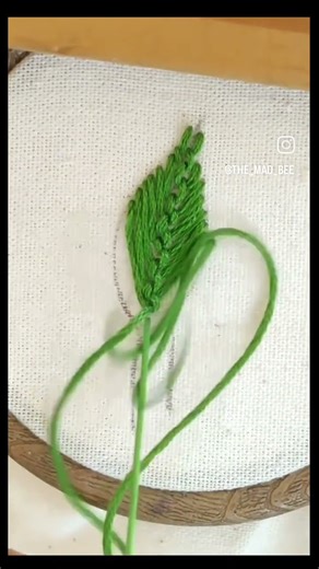 Very Easy and Simple leaf Embroidery Tutorial 🍃 Beginner Tutorial #embroiderypatterns #embroidery