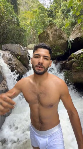 Esta es mi verdadera cuenta cuento con su apoyo para reportar la falsa como ven esta estoy verificado