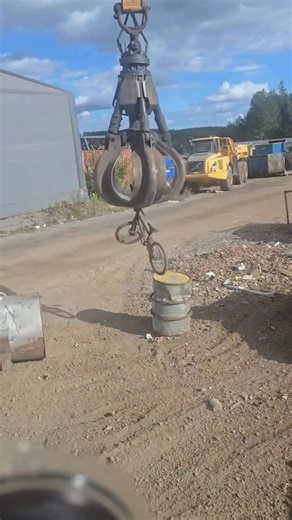 Bicycle Film Festival on Instagram: "Get out into the yard! @digitalundergroundofficial The Humpty Dance"