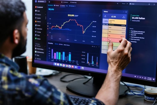 Combien gagne un ingénieur en informatique ? Salaires et données clés - Musée Informatique