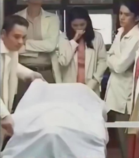 Students doing their first anatomy class