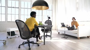 "We view technology as an amenity.’ Explore evolving workplace rituals, the shift in remote work, and how companies can reimagine their spaces for the future with Tracy Wymer, Teknion's VP of Inspiration & Insights, and Metropolis Editor-in-Chief Avi Rajagopal. Watch the full video: https://hubs.la/Q02Vw8Z_0 #sponsored | Metropolis Magazine | Facebook