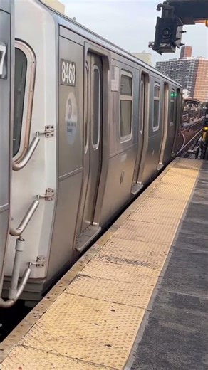 Jamaica Center bound R160 J train departing Marcy Ave