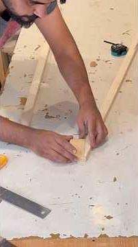 How to Make a Canvas stand