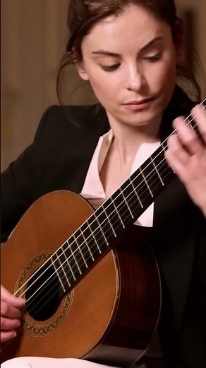 Ana Vidovic plays Bach’s Fuga from 1st Violin Sonata #shorts
