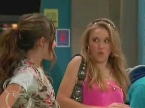 Emily Osment / Lily Truscott I Got Nerve