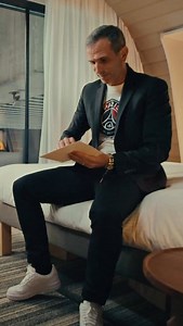 L’Aigle des Açores a atterri 🦅 sa Legendary Room est désormais ouverte, au Novotel Riyadh Sahafa, où son héritage prend son envol pour une expérience immersive. ❤️💙 Prochaine étape ? L’éléphant de Paris arrive à grands pas .. 🐘 The Eagle of the Azores has landed 🦅 The Legendary Room at the Novotel Riyadh Sahafa is now open, where its legacy makes for an immersive experience. ❤️💙 Next up? The Ivorian « elephant » arrives.. 🐘 #LegendaryRooms | PSG - Paris Saint-Germain