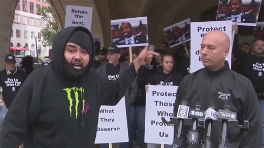 Protests over MPD pay at Milwaukee City Hall