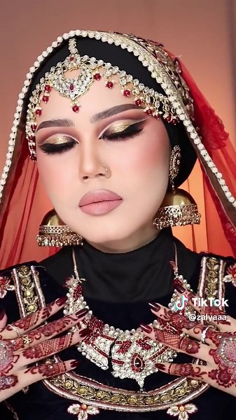 Another one ❤️ #transition #TikTokAwardsMY #makeuptransformation #ttsbeautysecret #beautyhacks