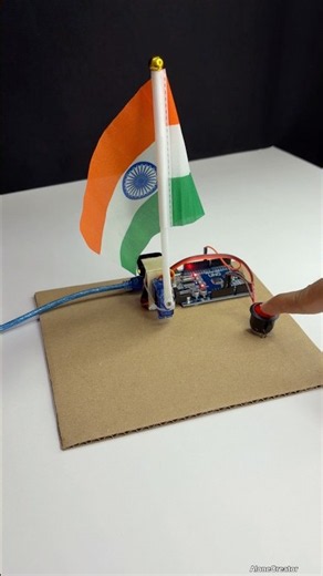 Automatic Flag Waving Machine • #AutomaticFlag #IndependenceDay #DCMotor