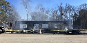 Overnight fire destroys century old Hitching Post in Mentone