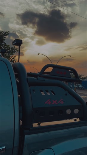 𝓡𝓟 𝓒𝓐𝓡 𝓐𝓒𝓒𝓔𝓢𝓢𝓞𝓡𝓘𝓔𝓢 | Isuzu D-Max 2025 model revamped with stylish accessories: floor mats, seat covers, glass cooling, door guards, 4x4 logo, roll bar, top... | Instagram