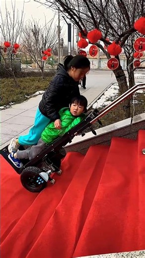 Electric Stair Climbing Machine | Amazing Heavy Load Transporter 🚀 #Shorts