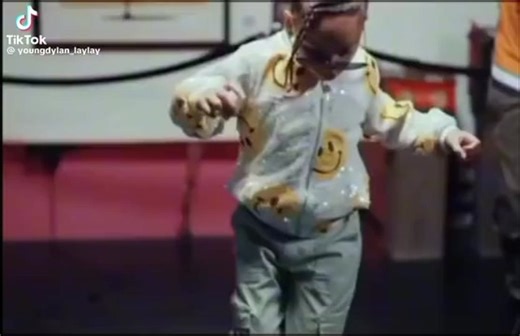 alaya high (@thatgirllaylayofficial2)’s videos with ใดต่อจี (ดีต่อใจ) [Speed Up] Feat.thekantk - Shineboys