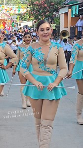 Limpiando la Batuta #bandas #love #dance #belleza | Desfiles de El Salvador