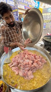 368K views · 5.2K reactions | 5 stars hotel style desi chicken making 掠 | Desi Bhukkad | Facebook