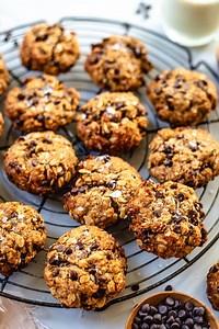 Best Lactation Cookies Recipe - Vegan and Healthy - Two Spoons