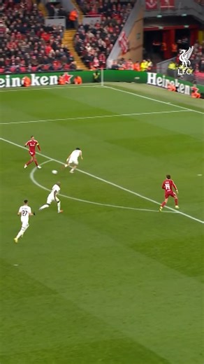 A nice team move finished by Fede 👏 | Liverpool FC