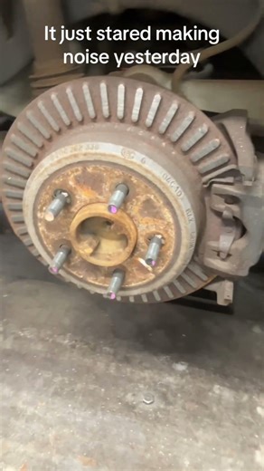 Normal vs Not normal, #brakes #automotive #mechanic