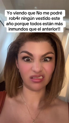 El vestido de Manuela Gómez en la c #lacasadelosfamosos3 #lacasadelosfamososcolombia #manuelagomez @Lacasadelosfamososcolombia3 @CanalRCN