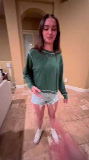 Spider-Man handshake! GO! #avengers #spiderman #secrethandshake #internationalspiderman #spidermanhomecoming