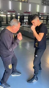 Don’t block like that⛔️ #block #boxing #defense #viral #fy #foryou | Boxing Style