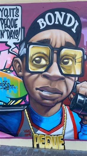 Fun day painting with my bro @days_one_dca in Bondi beach | Peque vrs