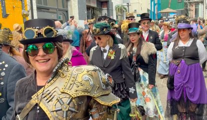 Tenby Steampunk Festival dazzles with eccentric 'Peacock Parade'
