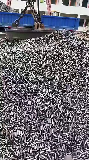 5.4K views · 26 reactions | Iron ore powder pelletizing machine can press the difficult-to-form iron ore powder under high pressure, making it convenient for transportation. | Dong Fang | Facebook