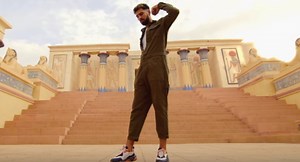 Chris Karjack fuit son « Triste Décor » [VIDEOCLIP]