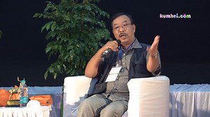 Dhanabir Laishram (Social Scientist) at The First Session of Citizens’ Historical Responsibility ( A conclave celebrating Oja Bimol’s completion of one year as a Member of Parliament) Reflections: How important is it for us to have a free and fair, and issue-based election? What is the nature of our elected representatives and their role in our lives? Potsangbam Renedy (Footballer), Gurumayum Bonny (Film actor}, Thokcham Sujata (Imagi Meira). Dhanabir Laishram (Social Scientist), Shanta Khurai (