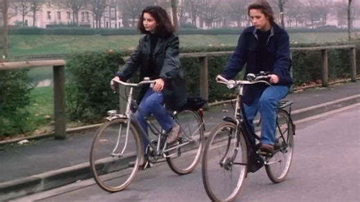 法/剧情《Charlotte dite 'Charlie'》 (1995)