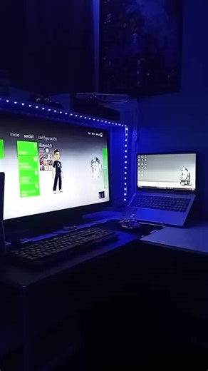 Best Xbox360 💙 #xbox360 #xbox #setup #2000s #residentevil #gearsofwar #olderbrothercore