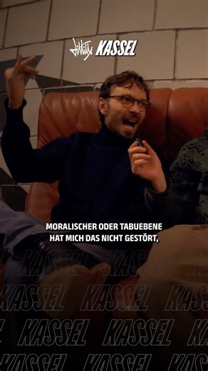 Don't Let The Label Label You! on Instagram: "" Weil es zum Battlerap gehört " // @papi.schlauch antwortet auf die Frage, wie er den Angle aus der dritten Runde, von @thekiruma empfunden hat! Das komplette Interview mit dem Battle auf Battlerap.de! 🎬 @papatr #dltlly #papischlauch #kiruma #battlerapleague #rapbattle"