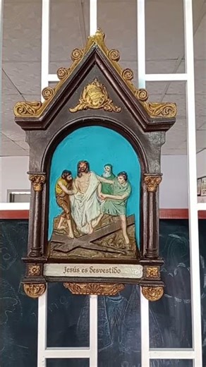 The Division of Christ's Robes